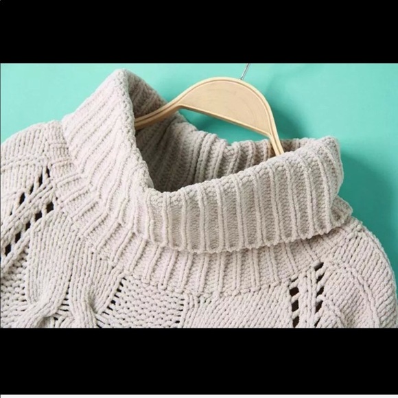 SOFT cowl neck tan beige cable knit sweater NWT - Picture 4 of 4